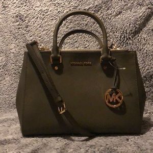 Michael Kors Sutton Satchel Olive