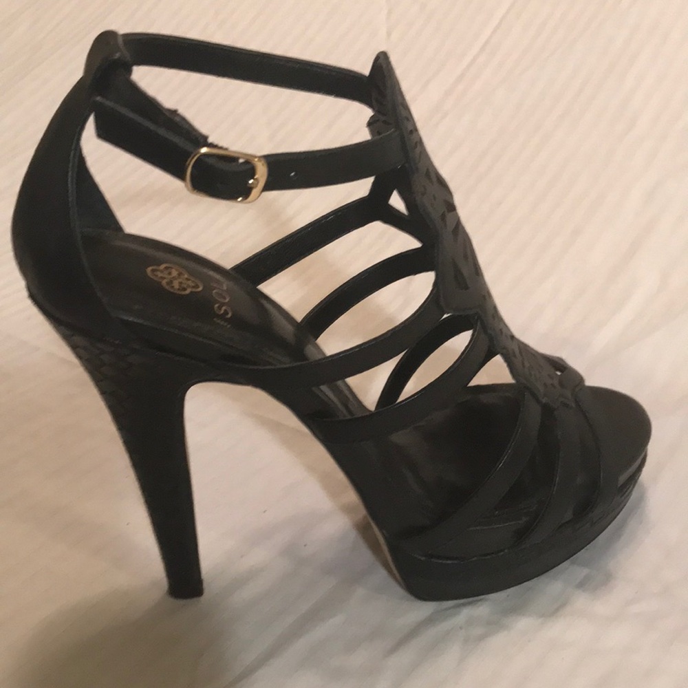 ISOLA. Size 7. Black leather