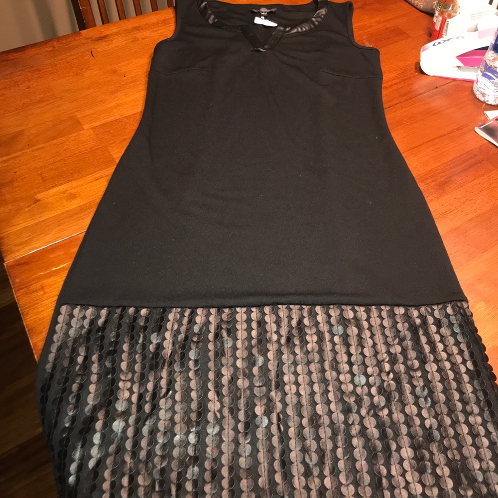 Spense black elegant dress size 4 , brand new