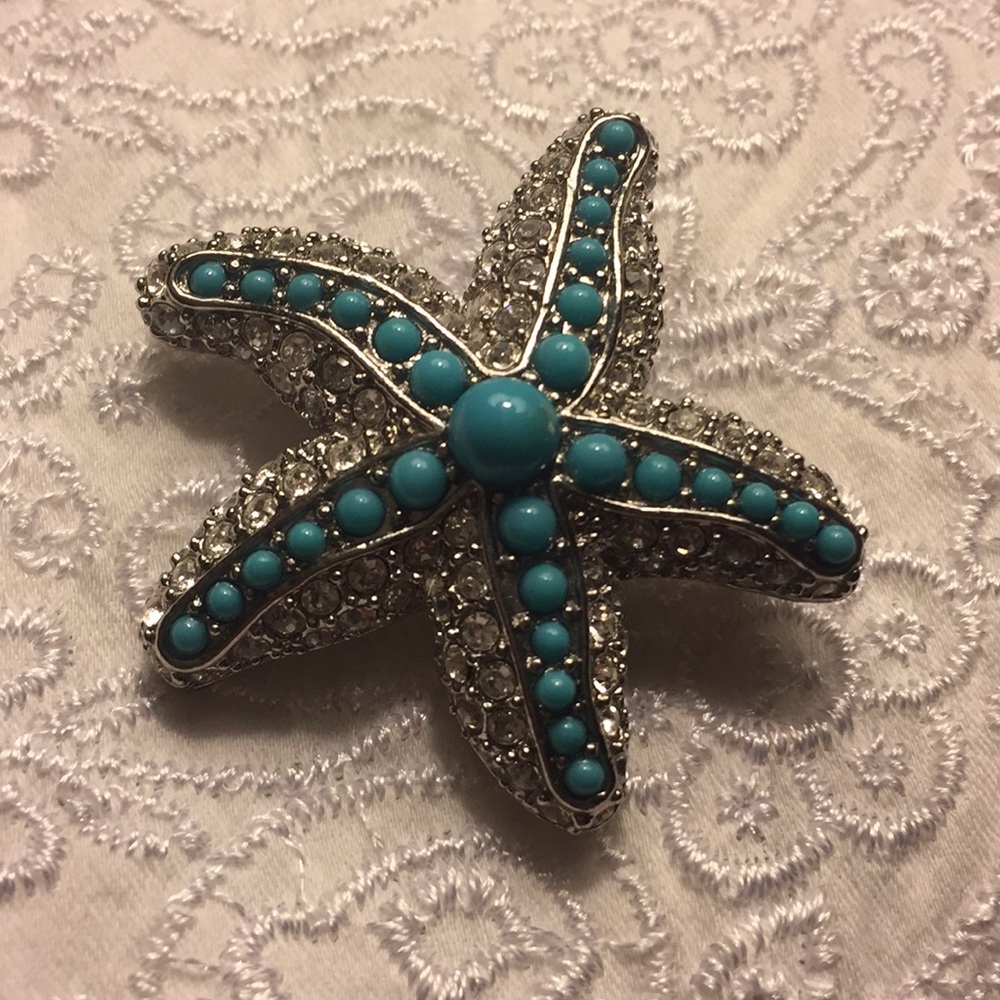 Starfish brooch