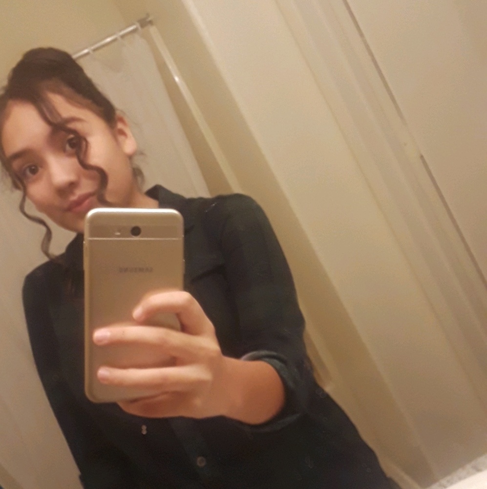 Meet your Posher, Sharon