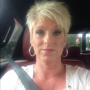 Meet your Posher, Sybil