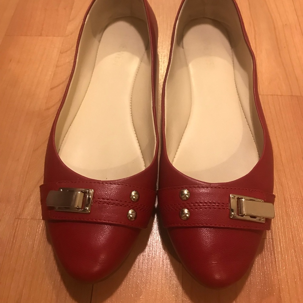 Nine West flat