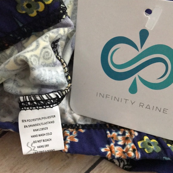 NWT Navy Floral Print Paisley Leggings🌺 - Picture 5 of 6