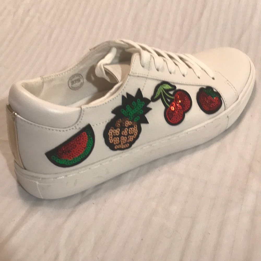 Women’s Kenneth Cole 7M