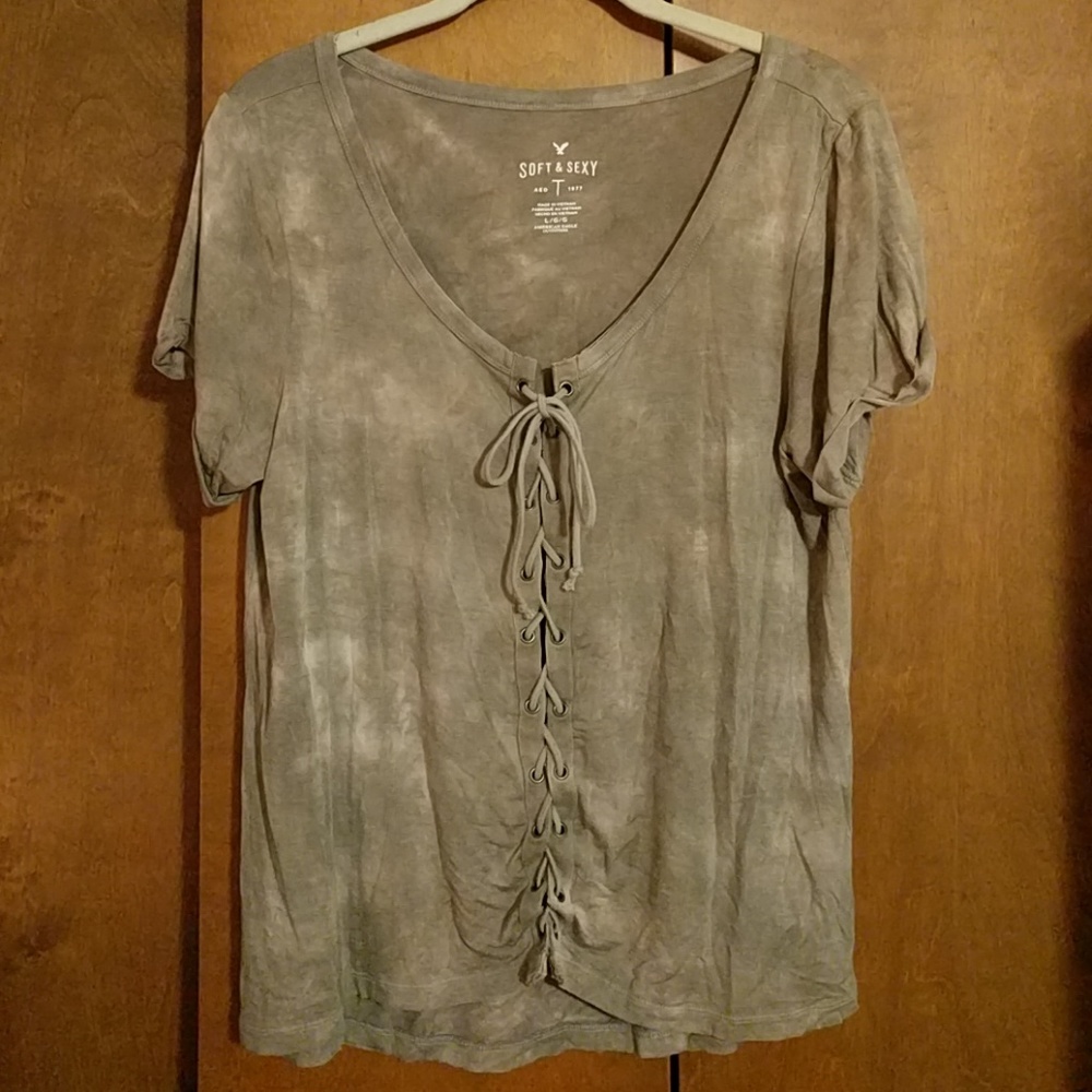 American Eagle tee