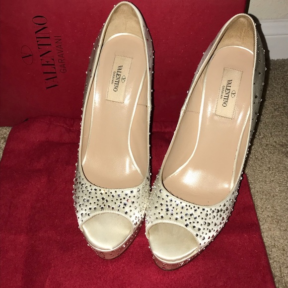 Women Valentino Bridal Pump Ivory/Crystal size 39 - Picture 2 of 2
