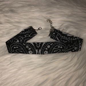 ✨3FOR15✨ BANDANA-MATERIAL CHOKER