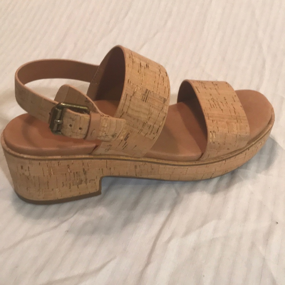 Gentle soles. 7M. New