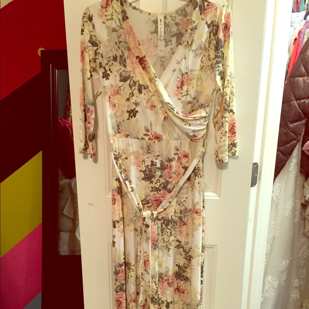 Women’s Wrap Maxi Dress