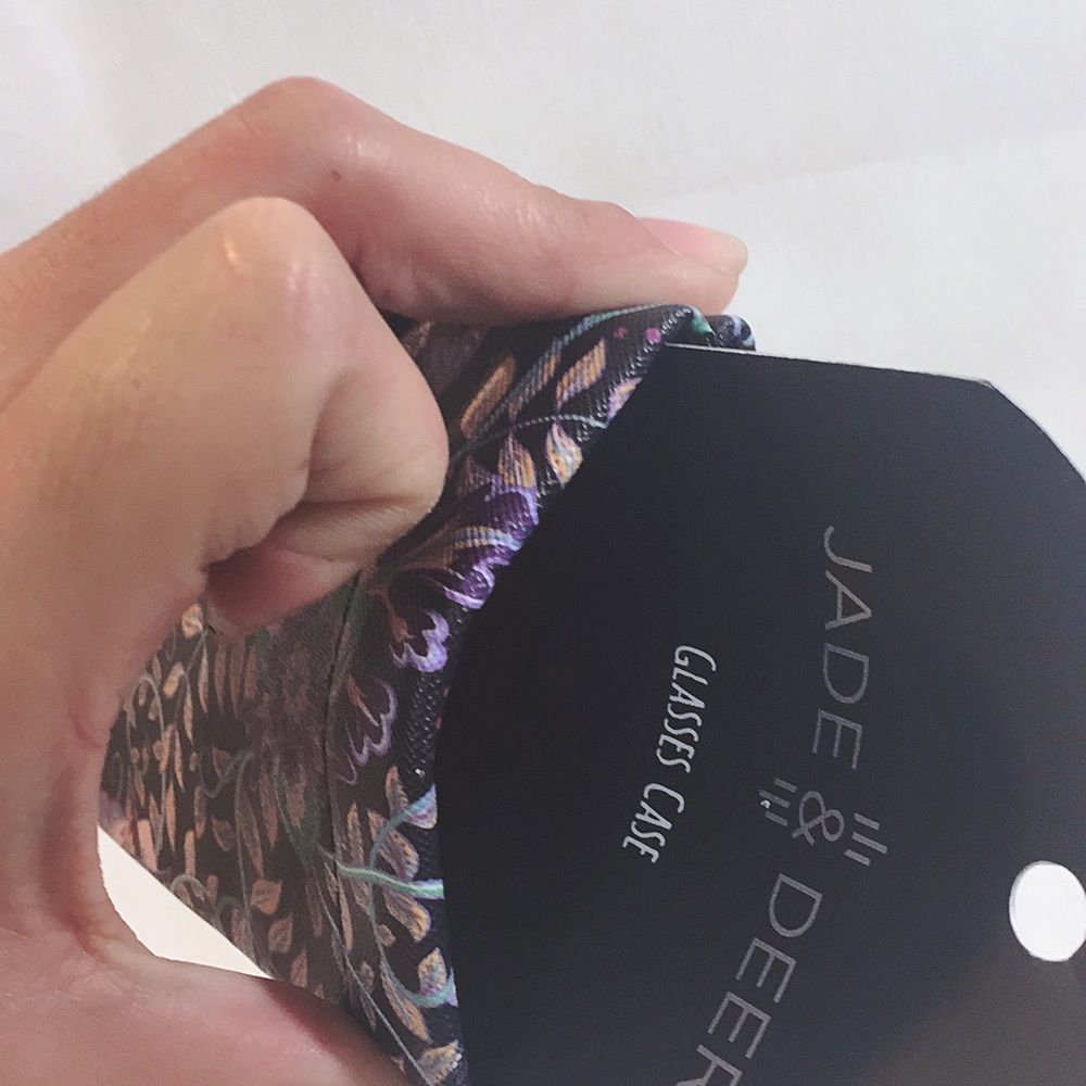 Sunglasses case - Picture 3 of 3