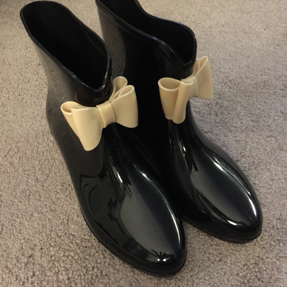 Black rain boots