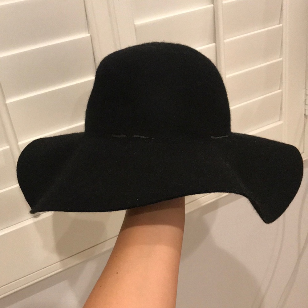 BP Black Floppy Hat