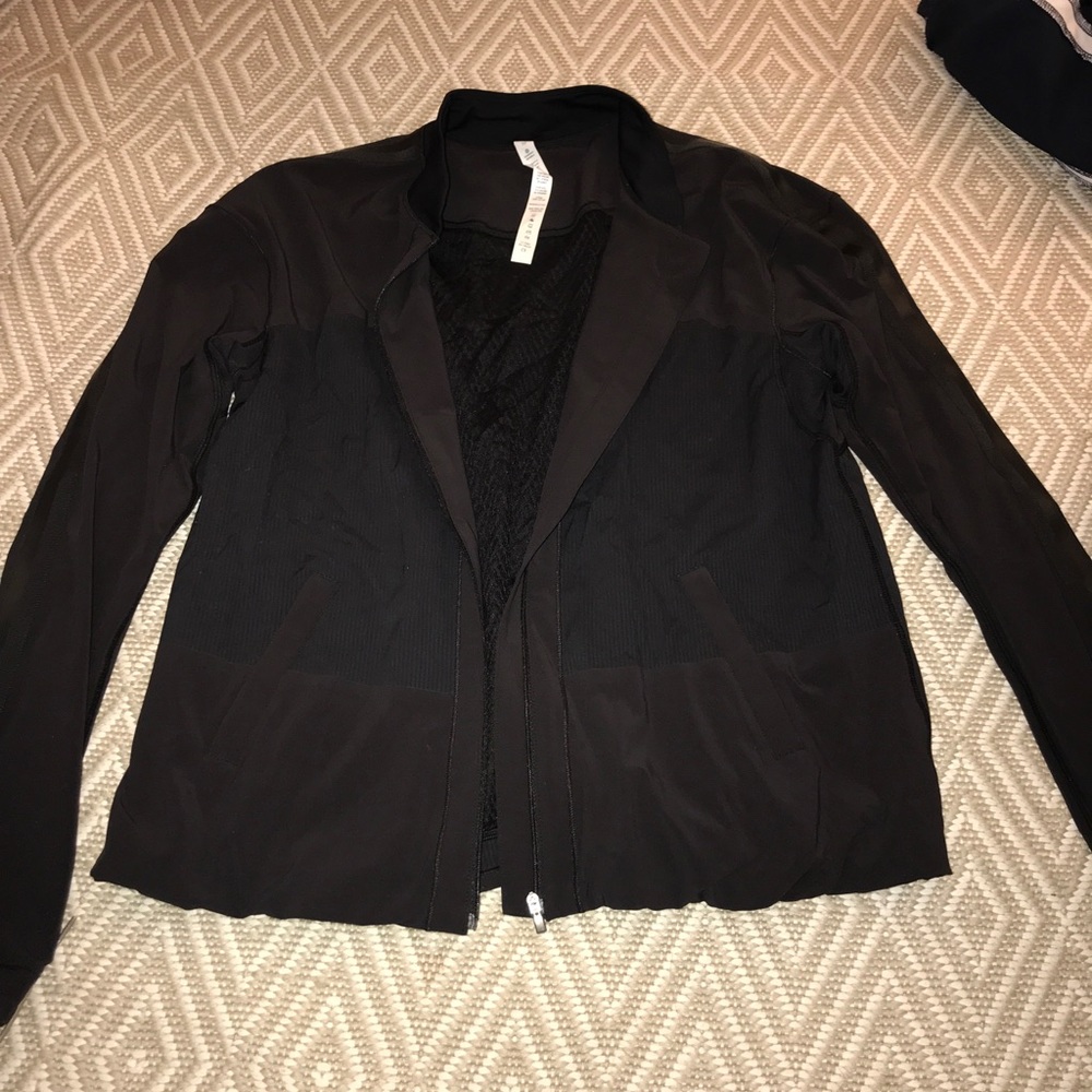 lululemon black jacket