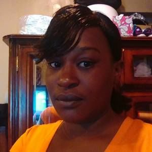 Meet your Posher, Latasha