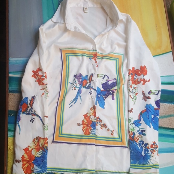 White silk collared toucan top - Picture 2 of 4