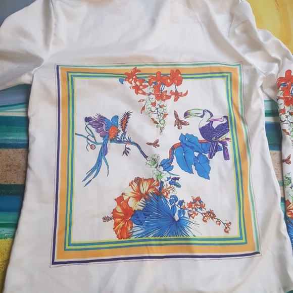 White silk collared toucan top - Picture 3 of 4
