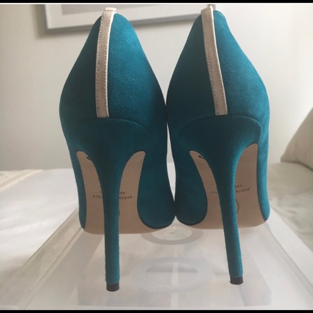 Gorgeous Sarah Jessica Parker heels