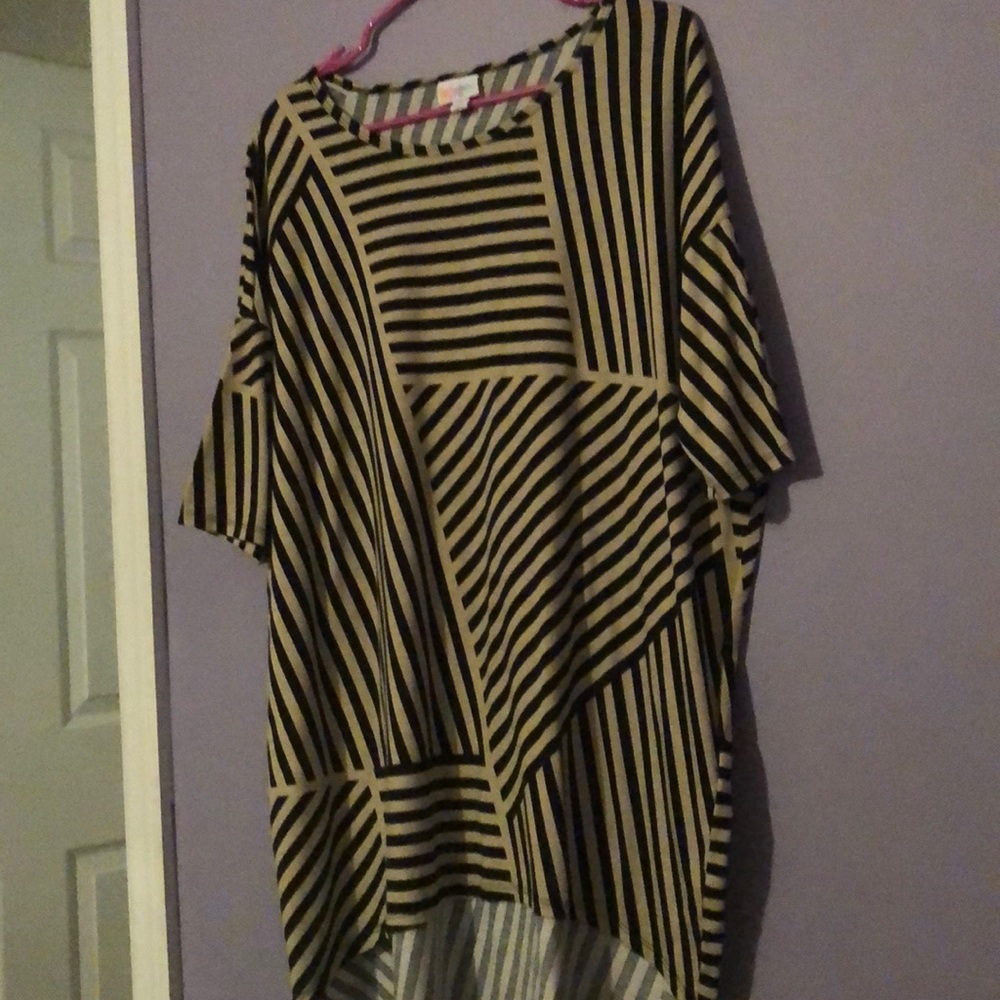 LulaRoe Irma Top