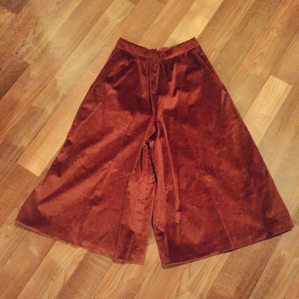 Vintage Corduroy Gaucho Pants