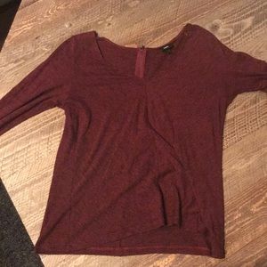 Long sleeve maroon v neck