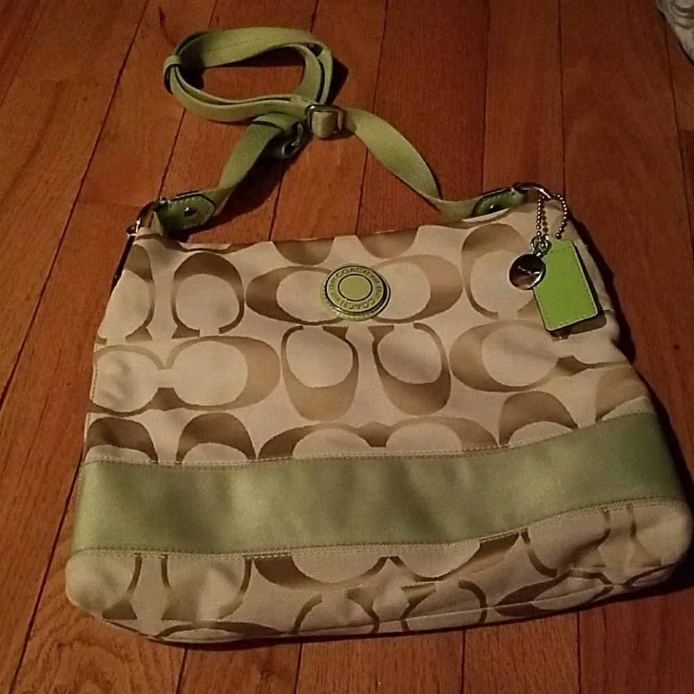 Coach purse LIKE BRAND NEW
