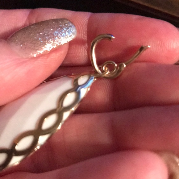 Turkey OT 925 Cream MultiFaceted Teardrop Pendant - Picture 4 of 7