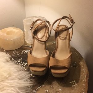 Zara basic tan wedge platforms