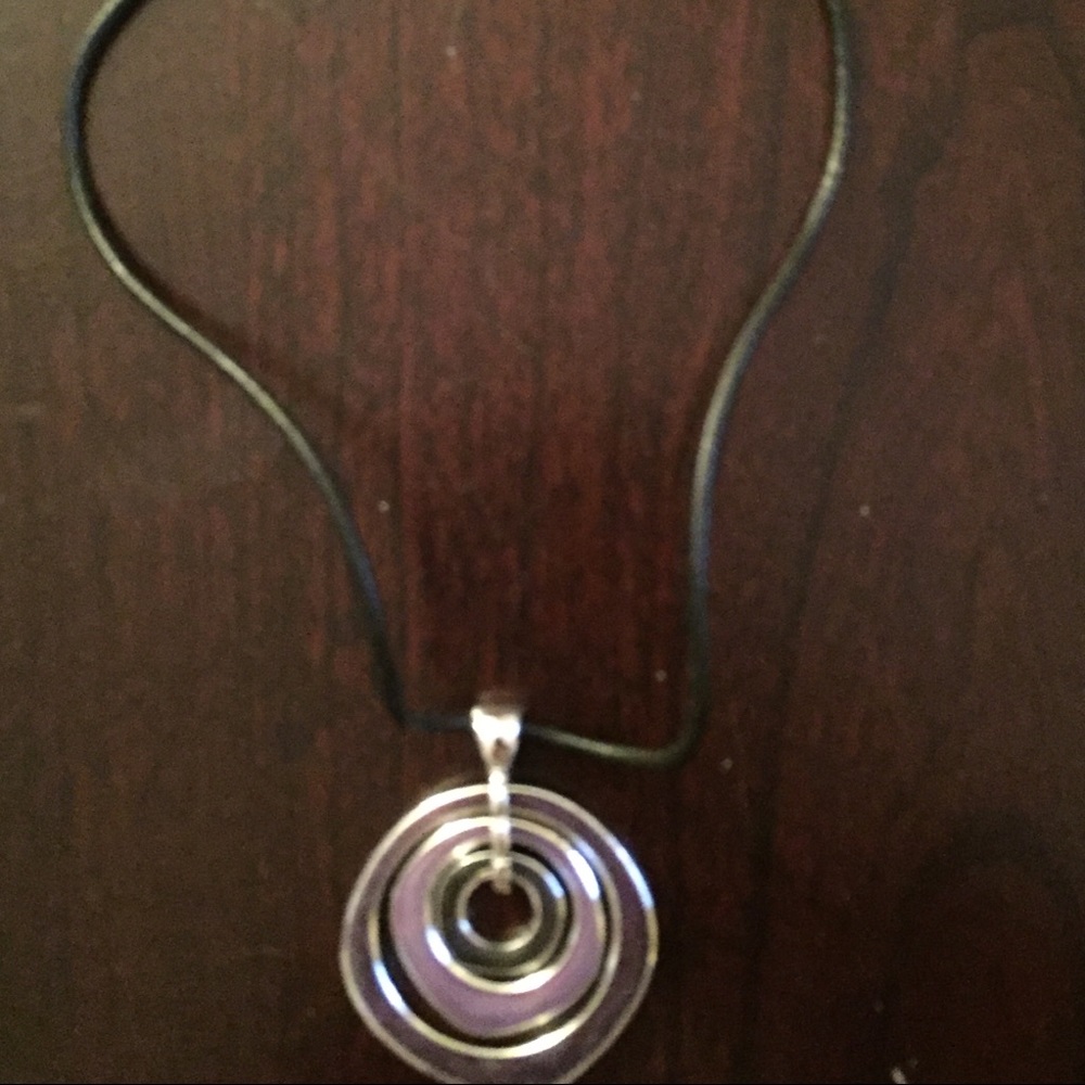 NEVER WORN Lia Sophia Circlet necklace, 16-19”