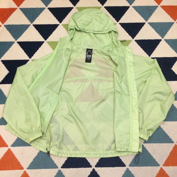 Sierra Design Lightweight Windbreaker - Picture 2 of 6