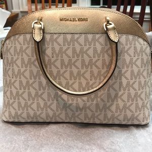 ✨NWT✨ Michael Kors Bag
