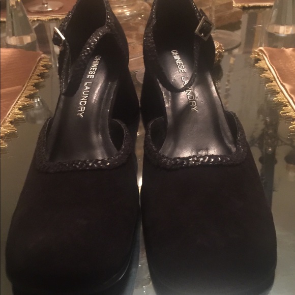 Beautiful Black Leather/Suede Heels💥LAST ONE💥 - Picture 1 of 8