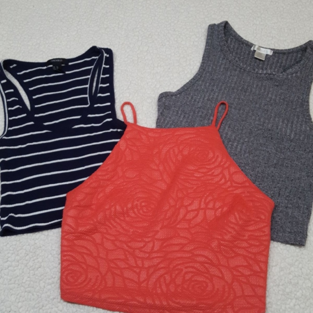 3 lot of tank tops size Small&XS