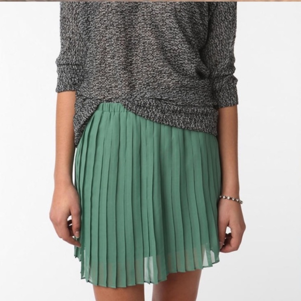 Sparkle & Fade chiffon mint pleated skirt