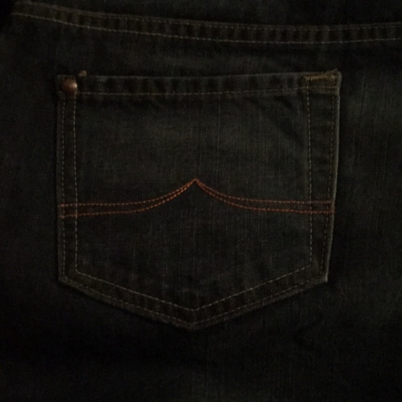 Old Navy, low waist, boot cut, size 18 jeans - Picture 3 of 3