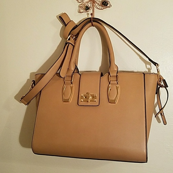 PURSE WITH GOLDTONE HARDWARE - Picture 1 of 7