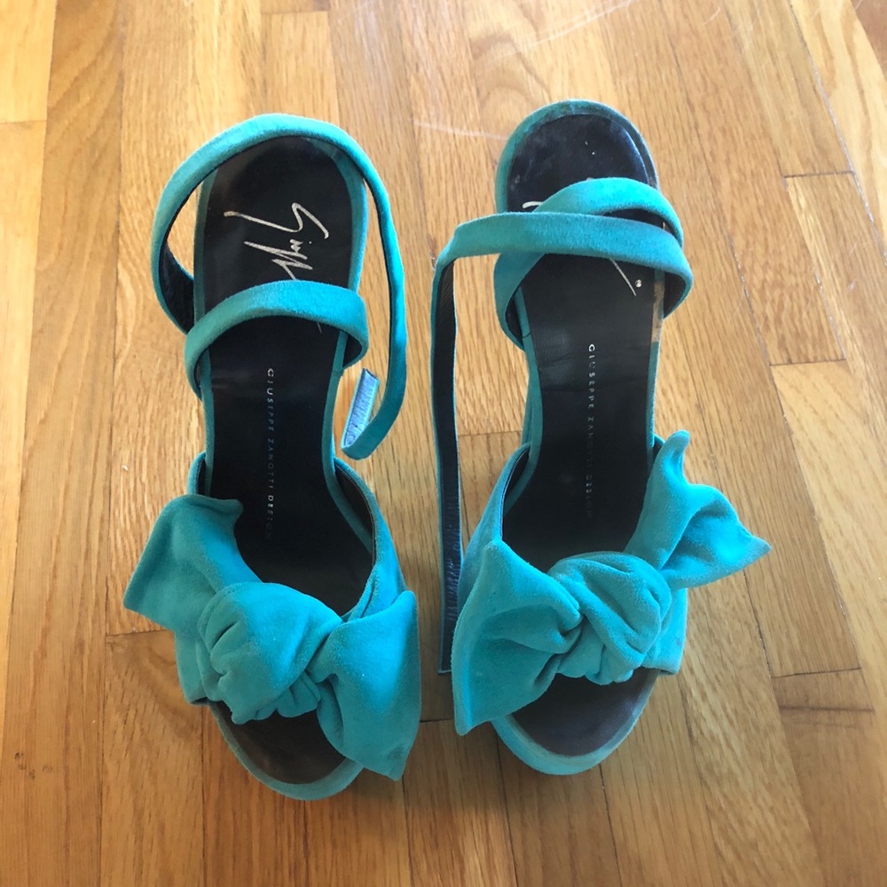 Giuseppe Zanotti Ankle Strap Platform Sandal 36.5
