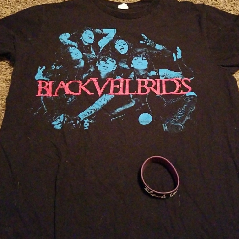 Black Veiled Brides T-shirt + Bracelet