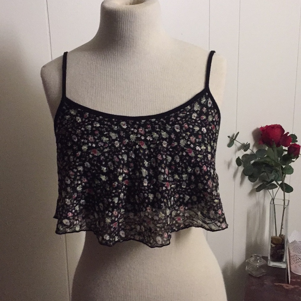 Floral flowy crop top
