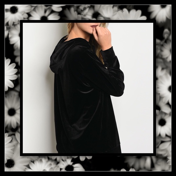 3 LEFT🆕 Black Hooded Velvet Drawstring Pullover - Picture 2 of 3