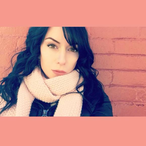 Meet your Posher, Megan - Picture 1 of 1