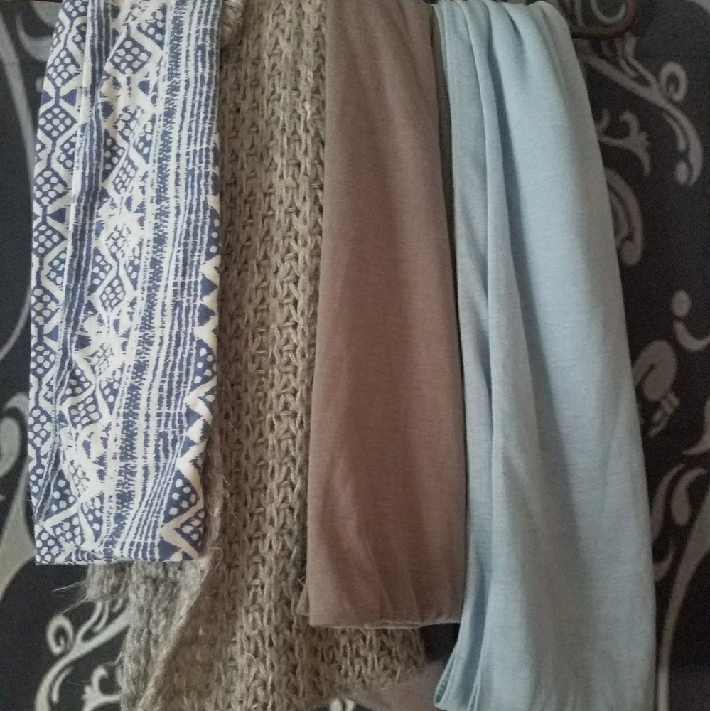 Infinity scarfs