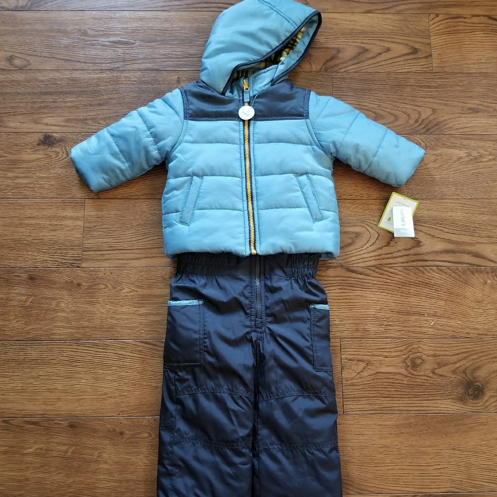 Carter's boys 18M Snowsuit Set