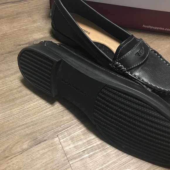 NWT “Iris Sloan” real leather Penny Loafer - Picture 3 of 8