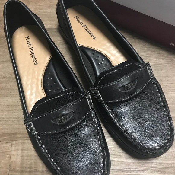 NWT “Iris Sloan” real leather Penny Loafer - Picture 4 of 8