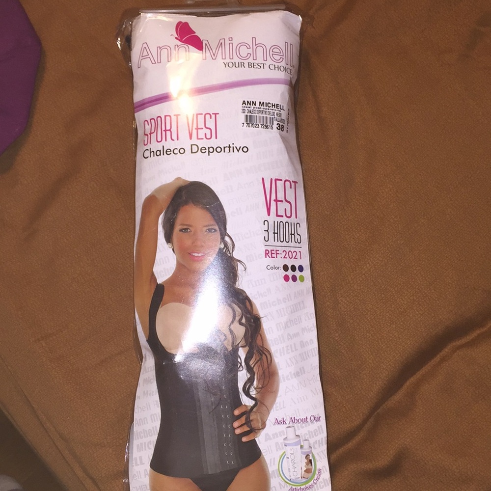 Black waist trainer