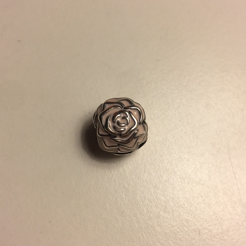 PANDORA rose garden clip charm