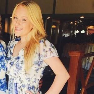 Meet your Posher, Isabella