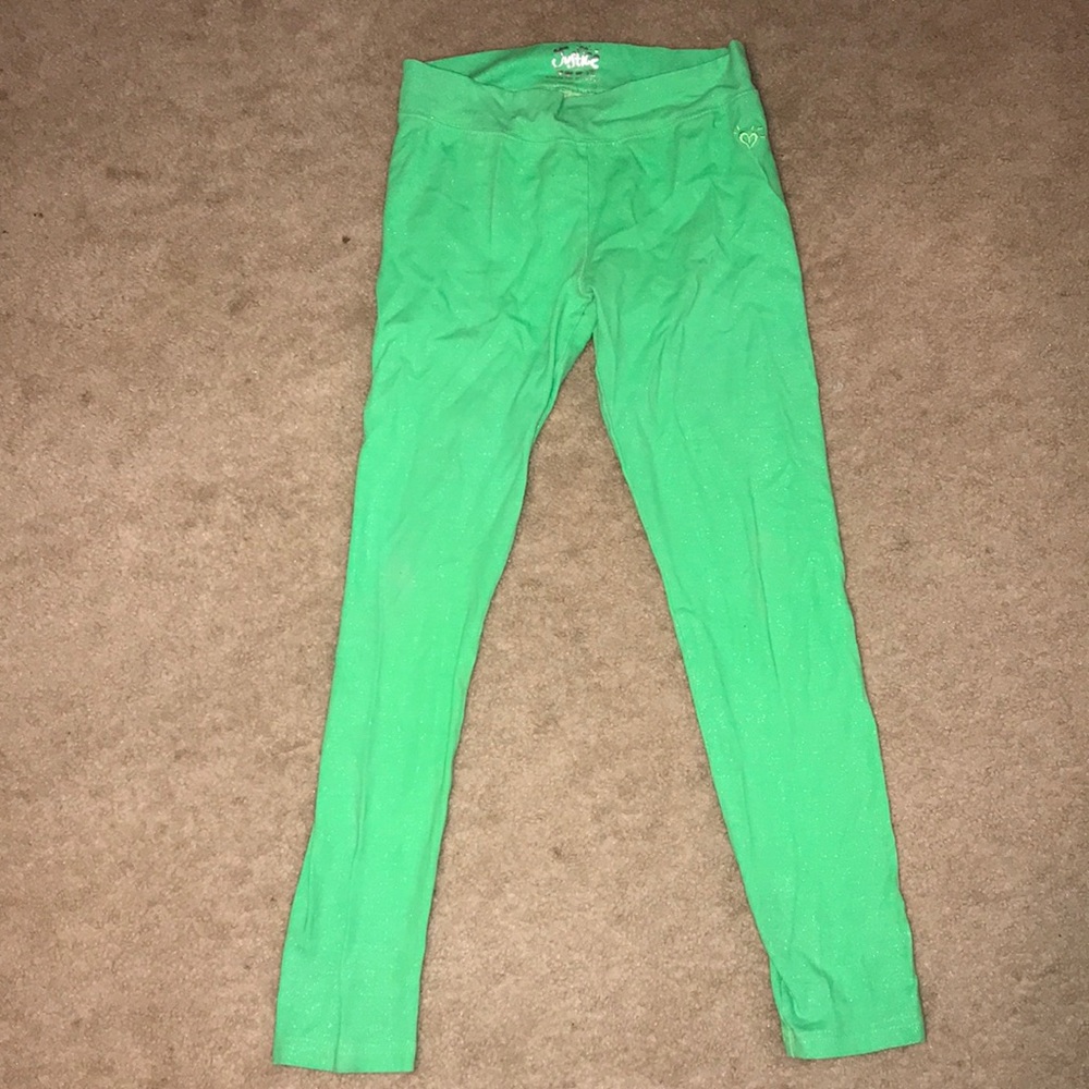 Green leggings