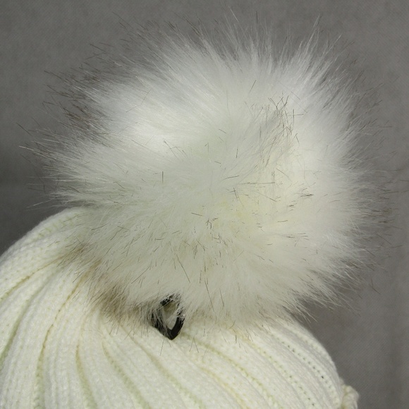 CC Exclusives Ivory Beanie with Fur Pom Pom - Picture 2 of 5